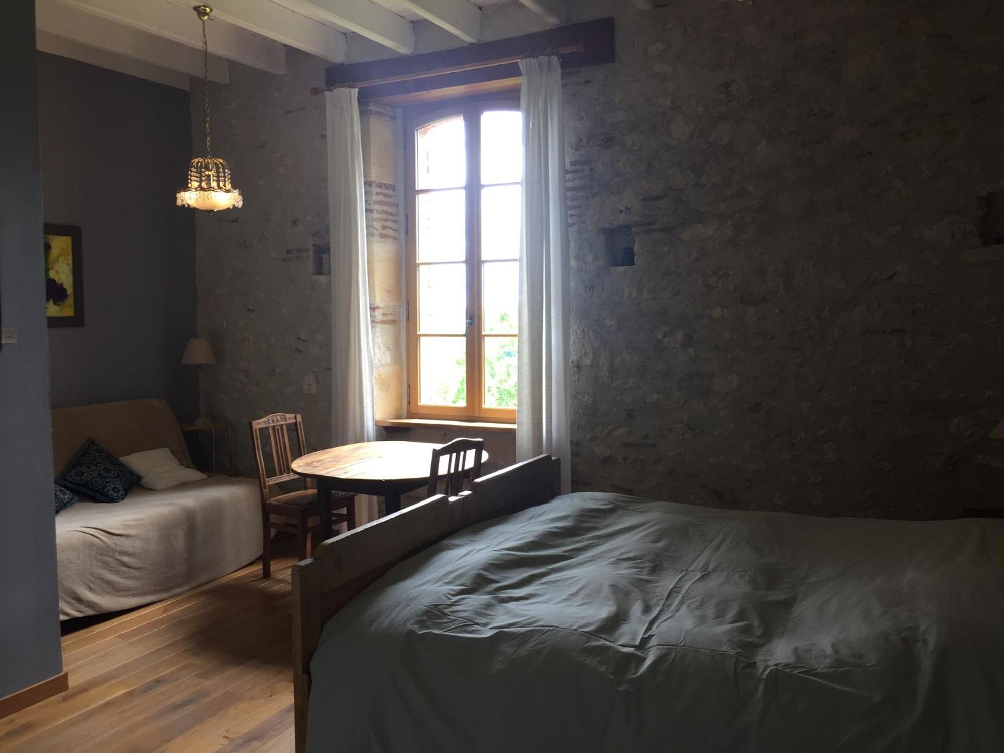Bed and Breakfast Les Huguets Villeneuve-sur-Lot Habitación foto